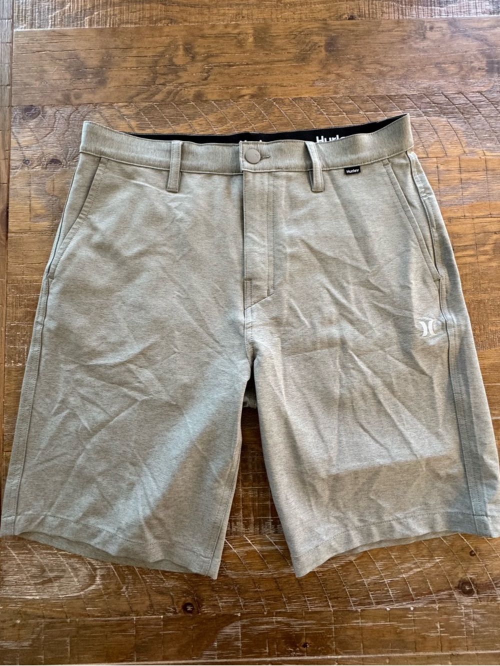 Hurley Men’s Olive Shorts - waist 32